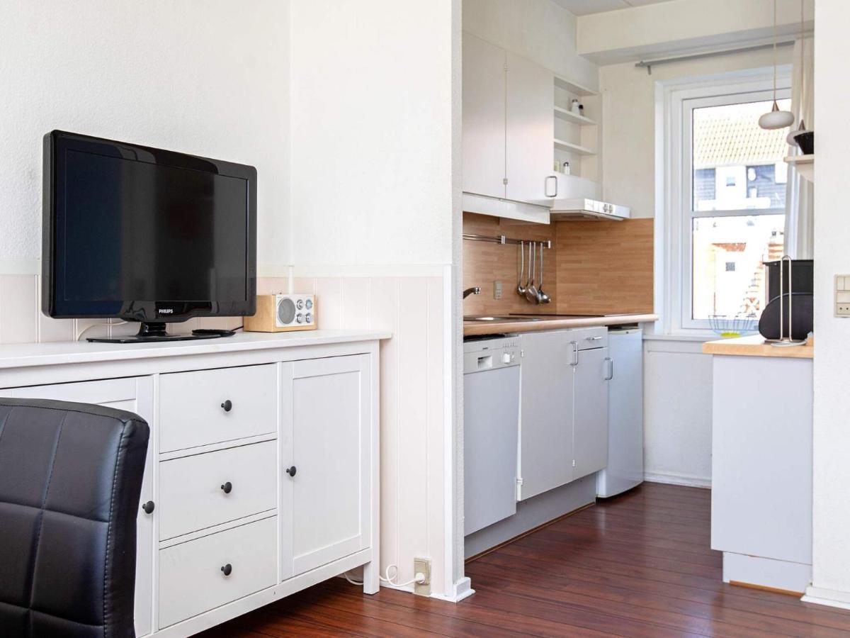 6 Person Holiday Home On A Holiday Park In Borre Exteriér fotografie